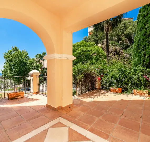 Venta de apartamento en planta baja en La Quinta