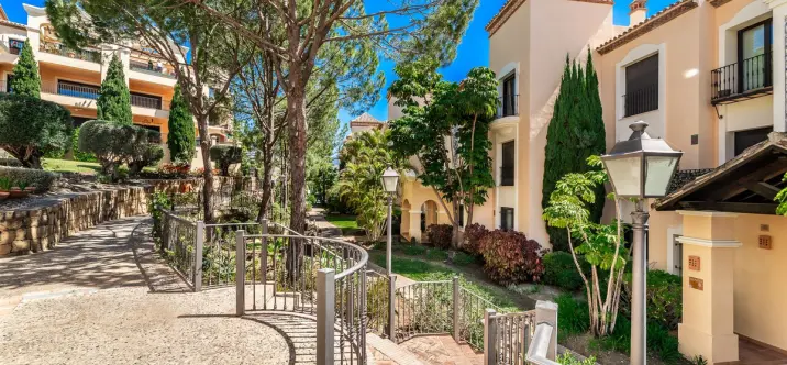 Sale of ground floor apartment in La Quinta 0