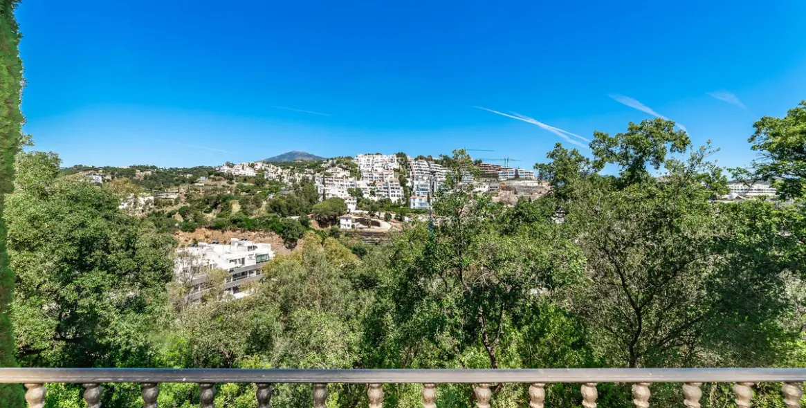 Sale of ground floor apartment in La Quinta 12