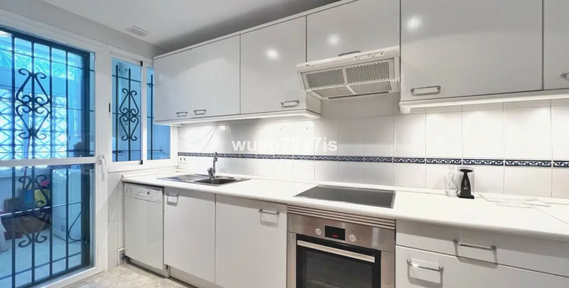 Продажа дома на две семьи в Costabella 4