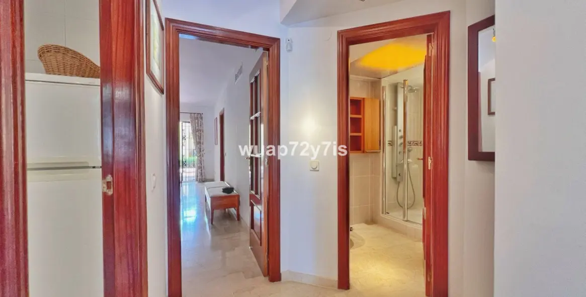 Продажа дома на две семьи в Costabella 5