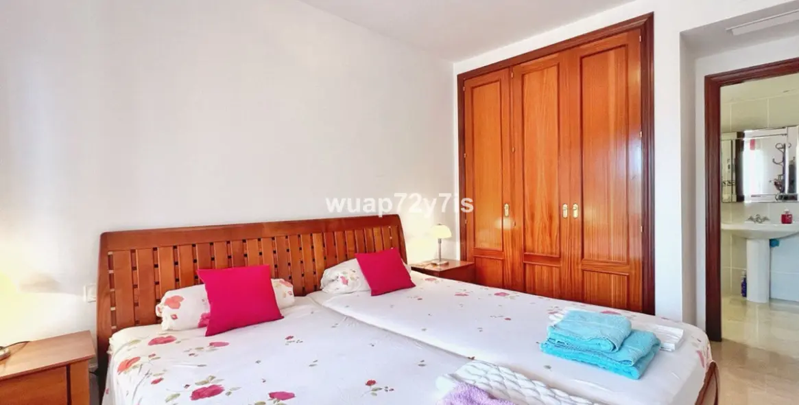 Продажа дома на две семьи в Costabella 6