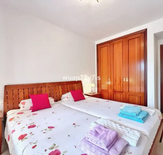 Продажа дома на две семьи в Costabella