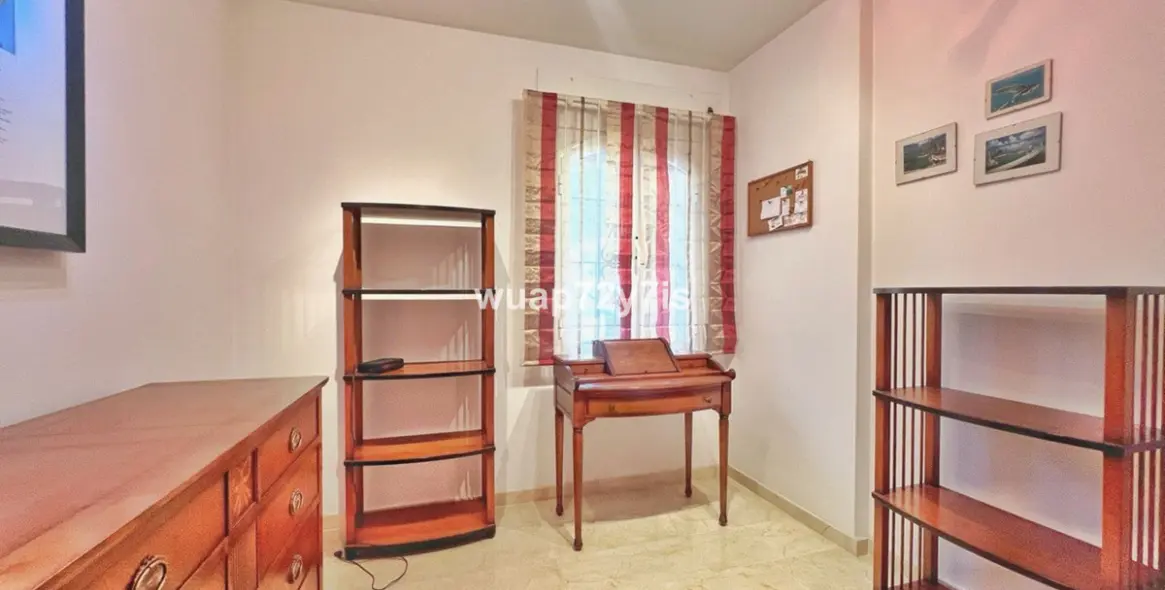 Продажа дома на две семьи в Costabella 12