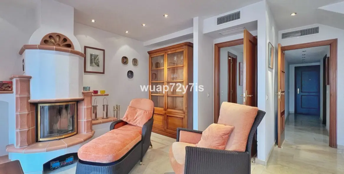 Sale of semi-detached house in Costabella 21