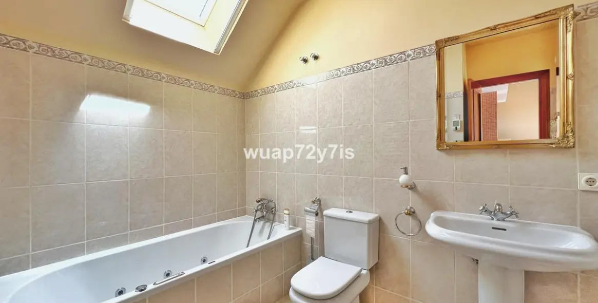 Sale of semi-detached house in Costabella 26