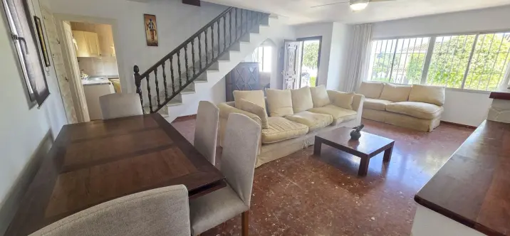 Sale of detached villa in Estepona 3