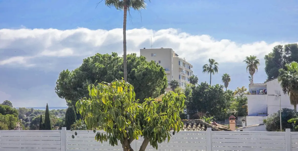 Sale of detached villa in Estepona 50