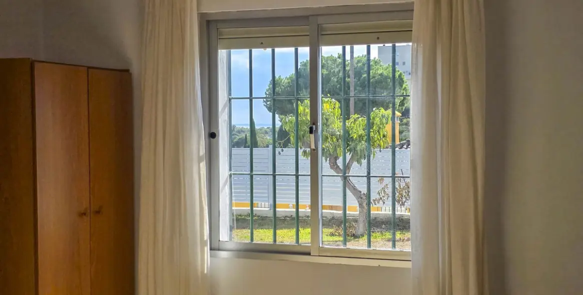 Sale of detached villa in Estepona 52