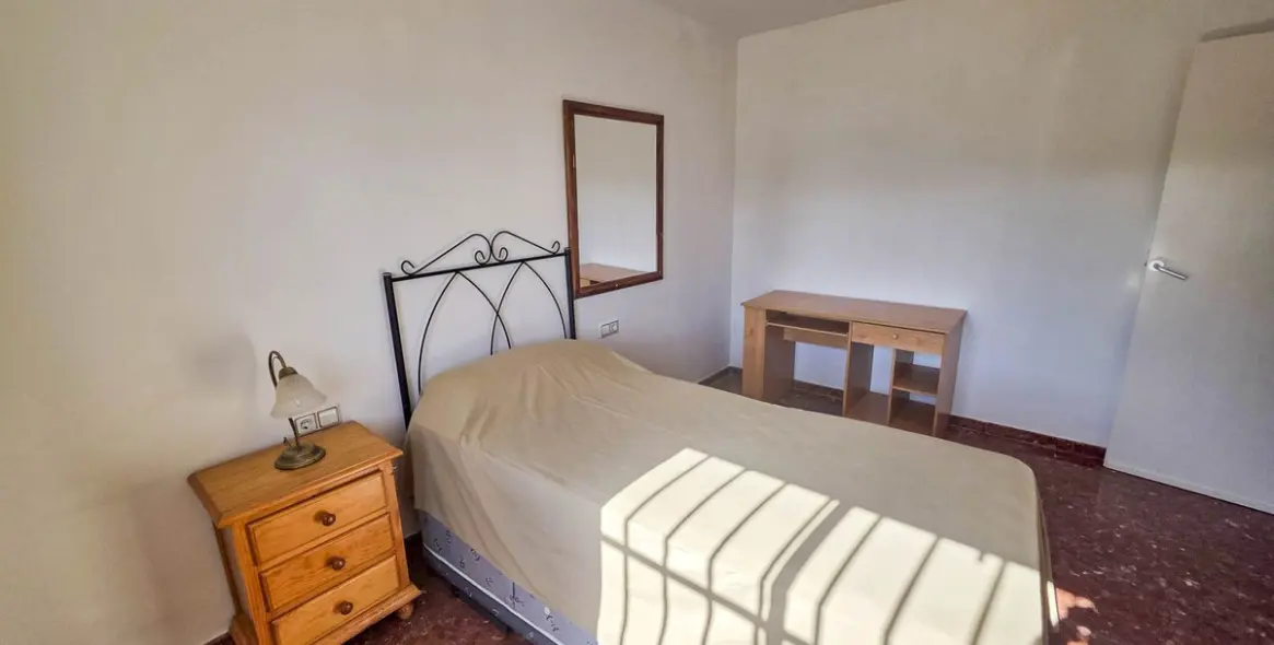 Sale of detached villa in Estepona 54