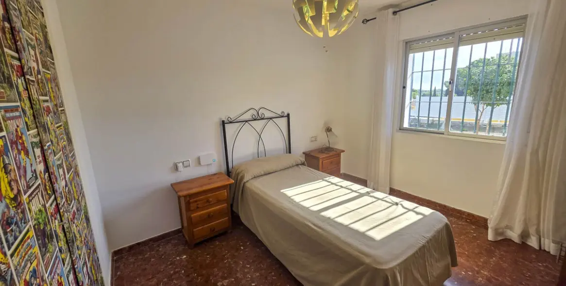 Sale of detached villa in Estepona 57