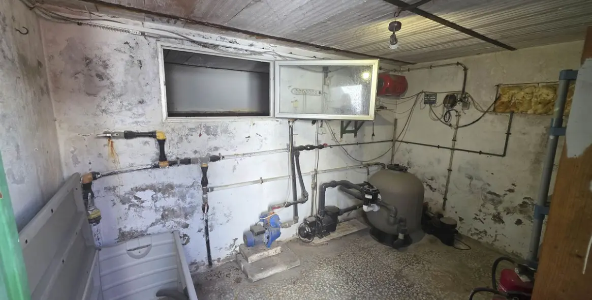 Sale of detached villa in Estepona 74