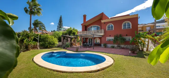 Venta de villa independiente en Alhaurín de la Torre 0