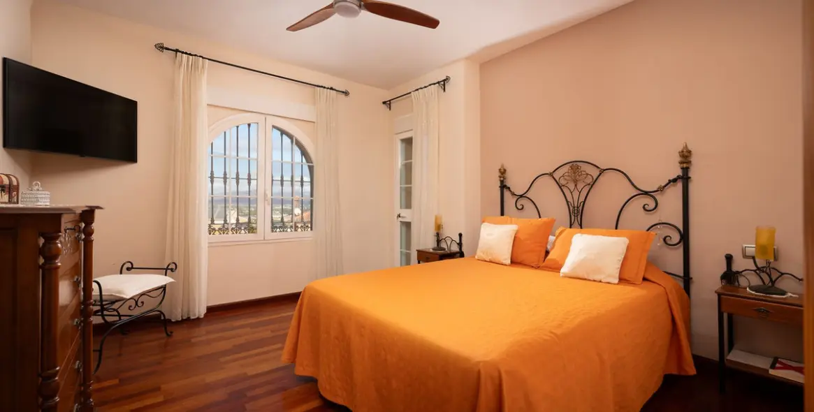 Продажа  отдельно стоящей виллы в Alhaurín de la Torre 6