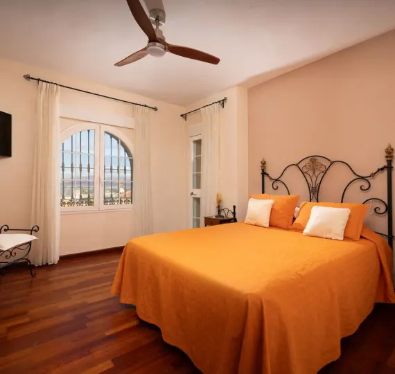 Venta de villa independiente en Alhaurín de la Torre