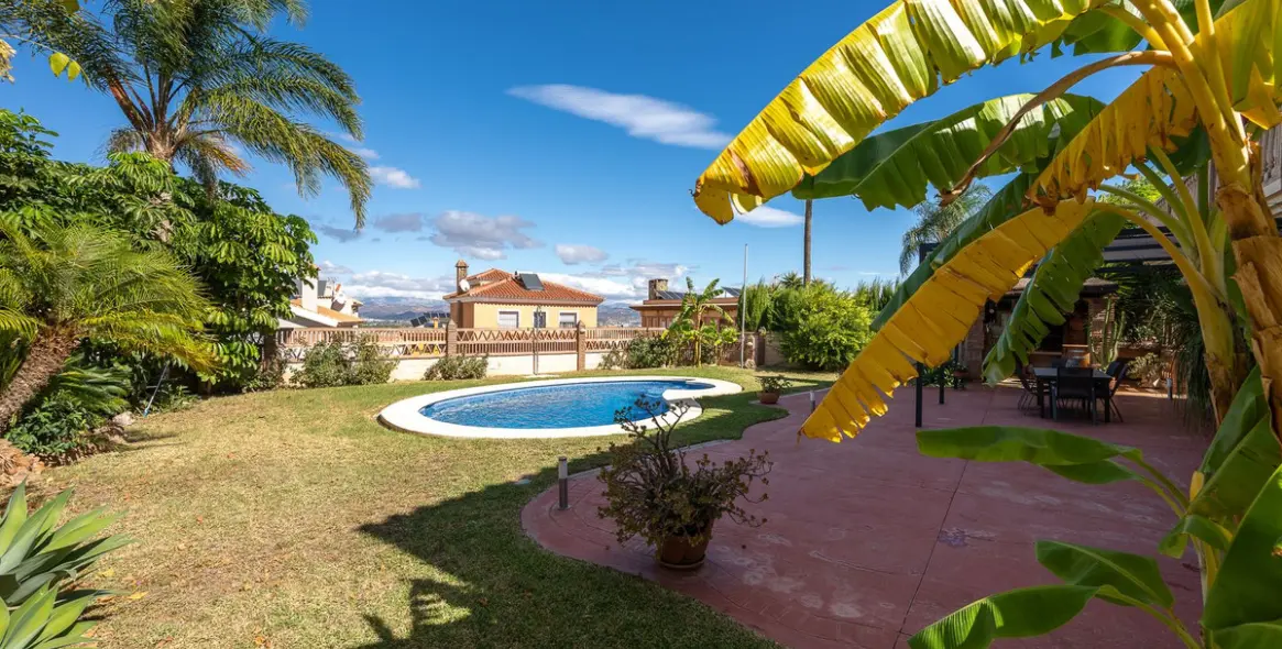 Продажа  отдельно стоящей виллы в Alhaurín de la Torre 19