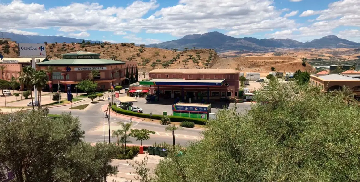 Sale of commercial plot in Coín 4