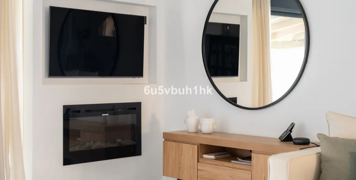 Sale of townhouse in Casares 12