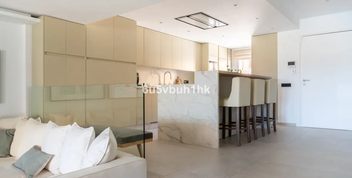 Sale of townhouse in Casares 14