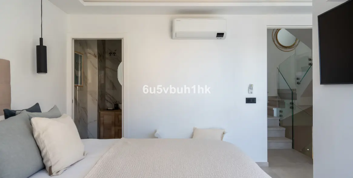 Продажа таунхауса в Casares 27