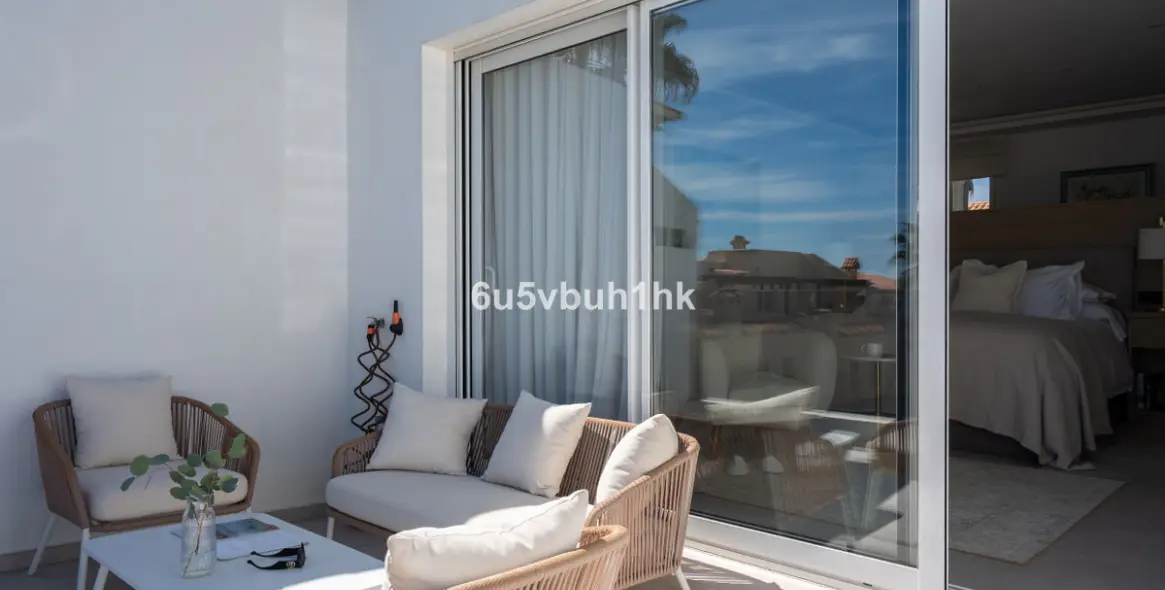 Продажа таунхауса в Casares 37