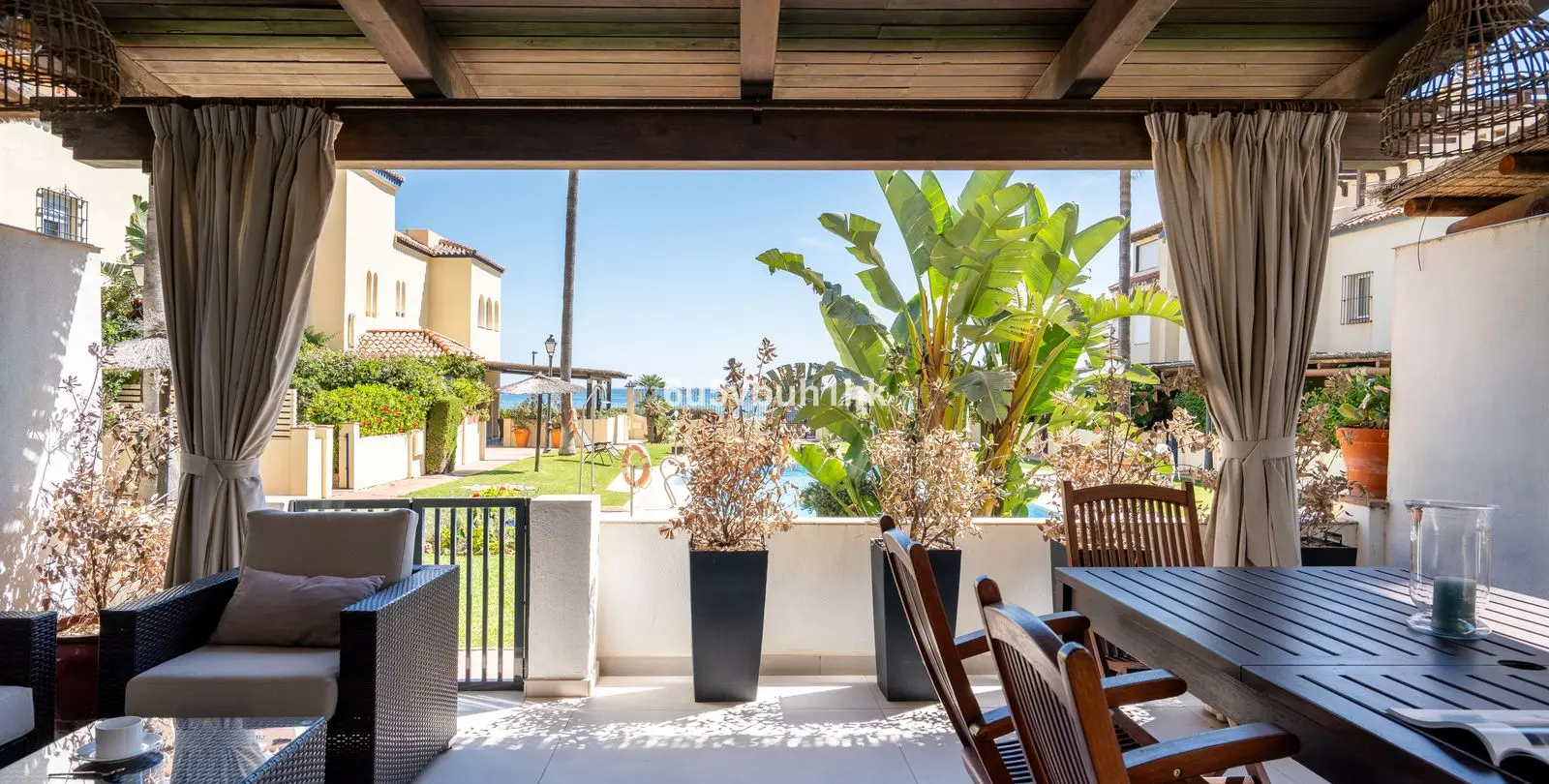 Venta de adosado en Casares 23