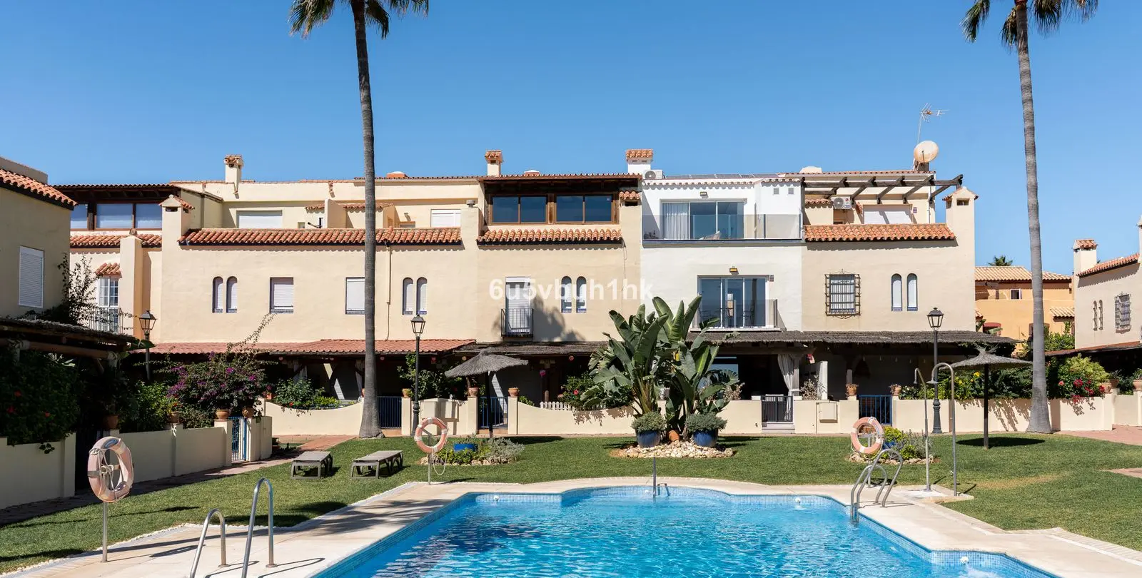 Venta de adosado en Casares 41