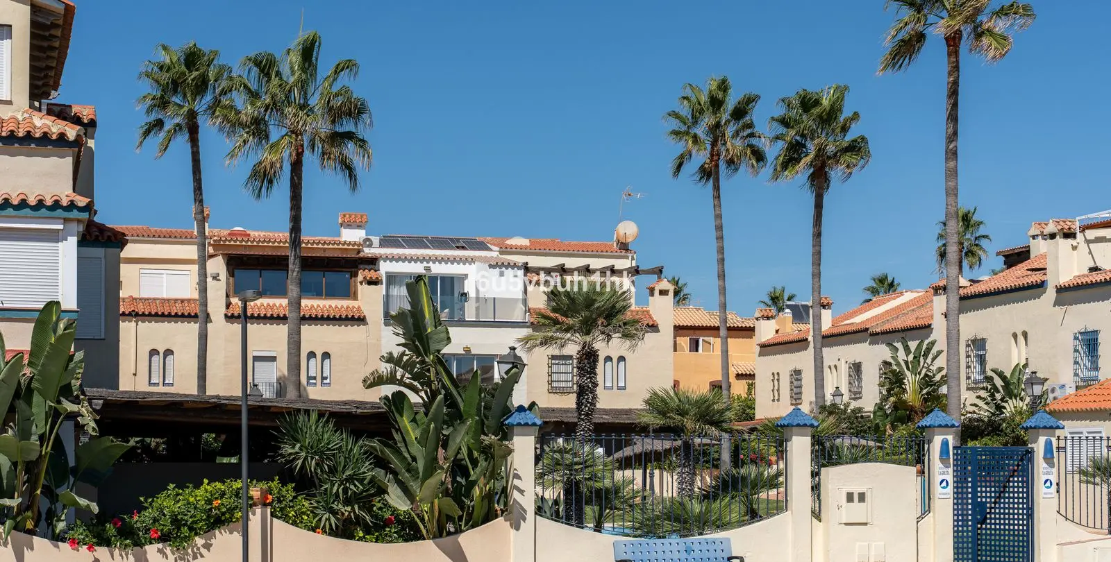 Venta de adosado en Casares 43