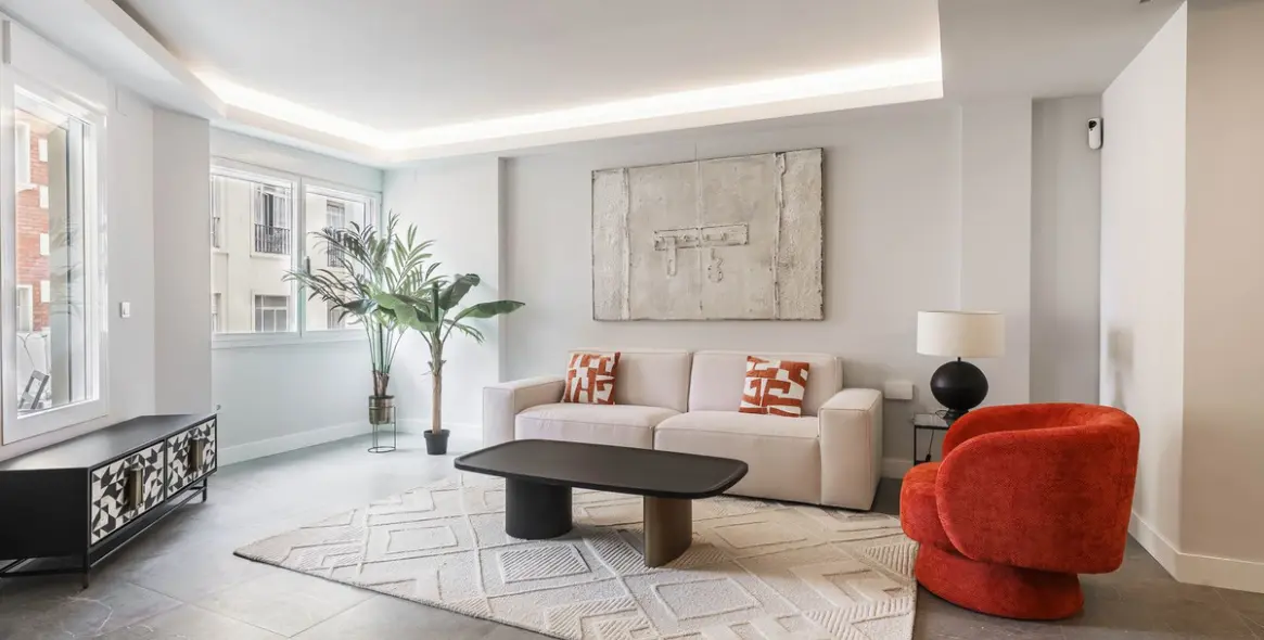 Продажа апартаментов на среднем этаже в Centro Histórico 1