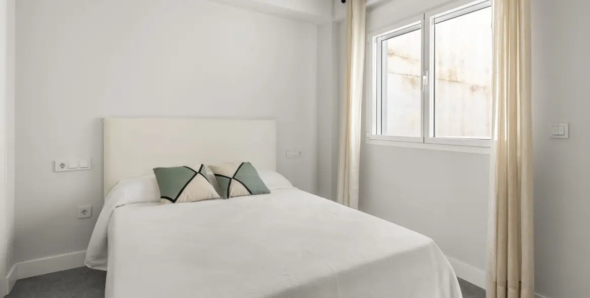 Venta de apartamento en planta media en Centro Histórico 25