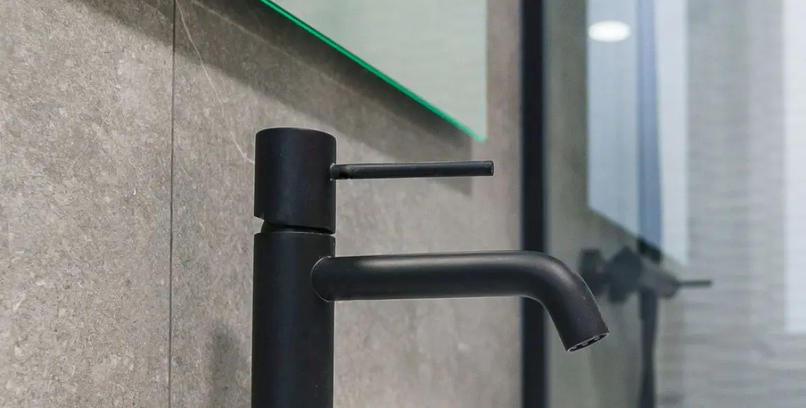 Venta de apartamento en planta media en Centro Histórico 30