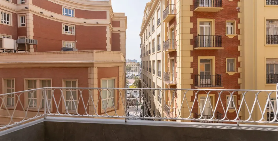 Venta de apartamento en planta media en Centro Histórico 33