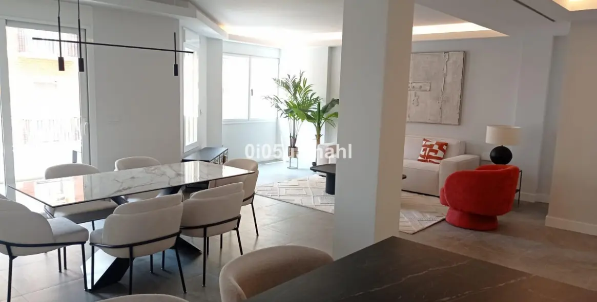 Продажа апартаментов на среднем этаже в Centro Histórico 6