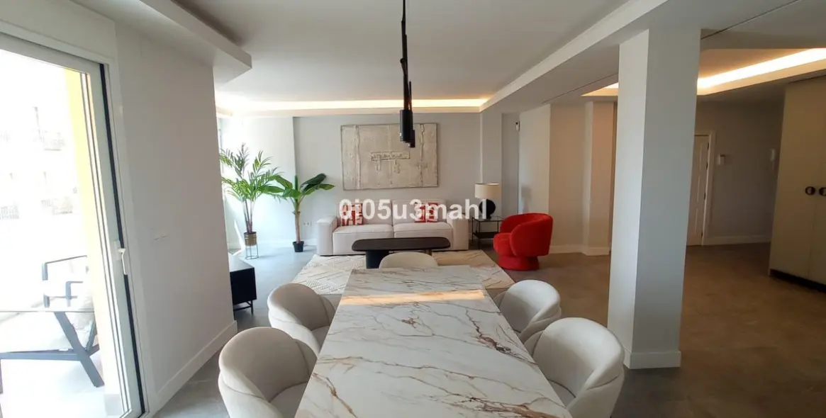 Продажа апартаментов на среднем этаже в Centro Histórico 10