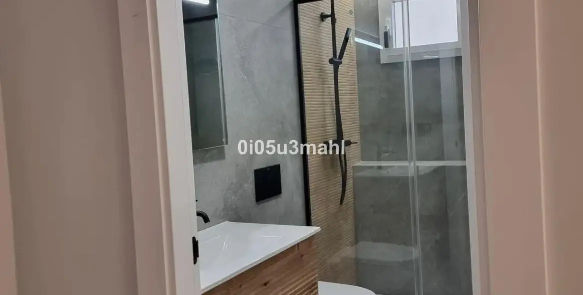 Sale of middle floor apartment in Centro Histórico 19