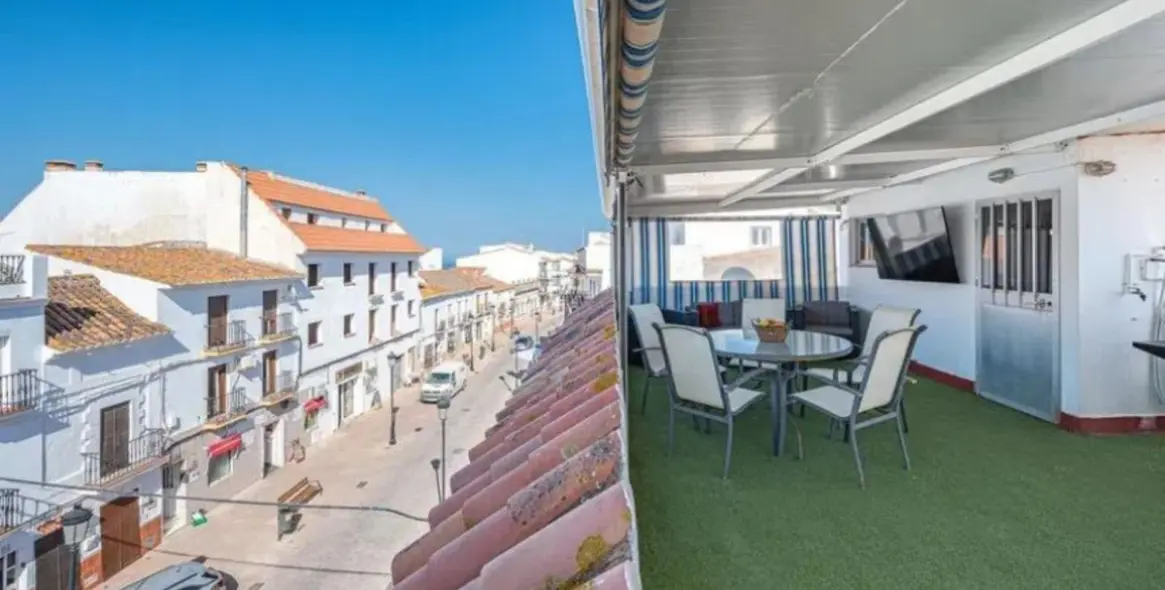 Sale of apartment complex in Manilva 2