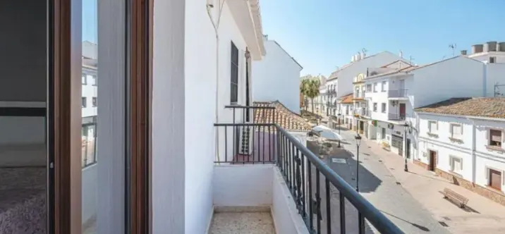 Sale of apartment complex in Manilva 2