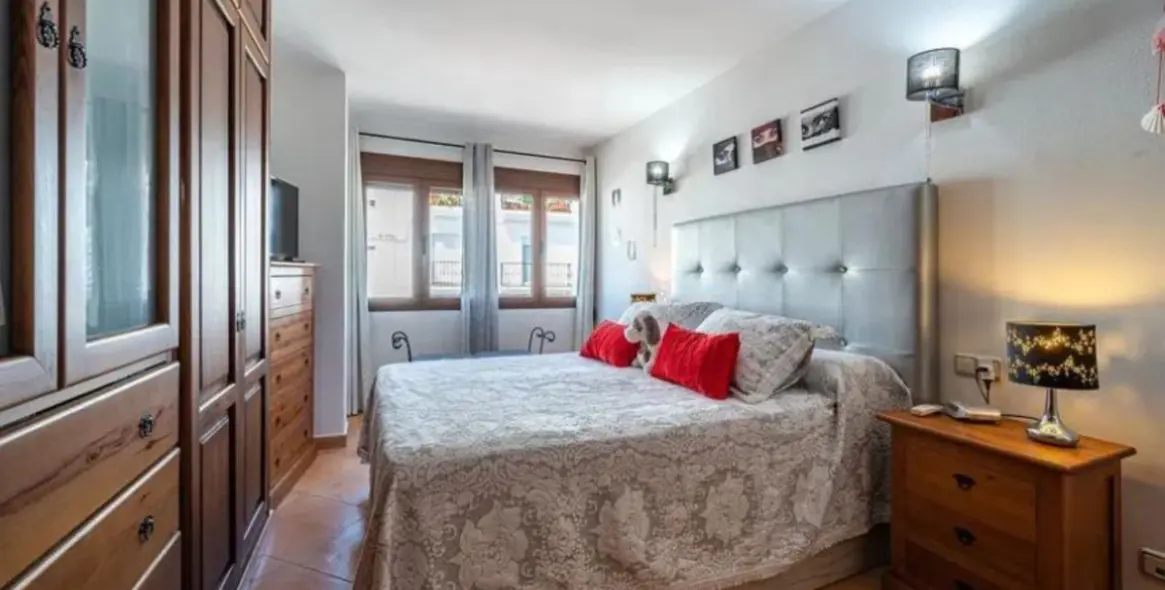 Sale of apartment complex in Manilva 11