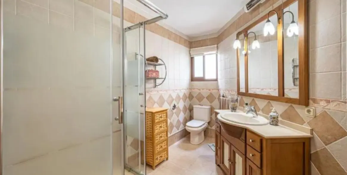 Sale of apartment complex in Manilva 12