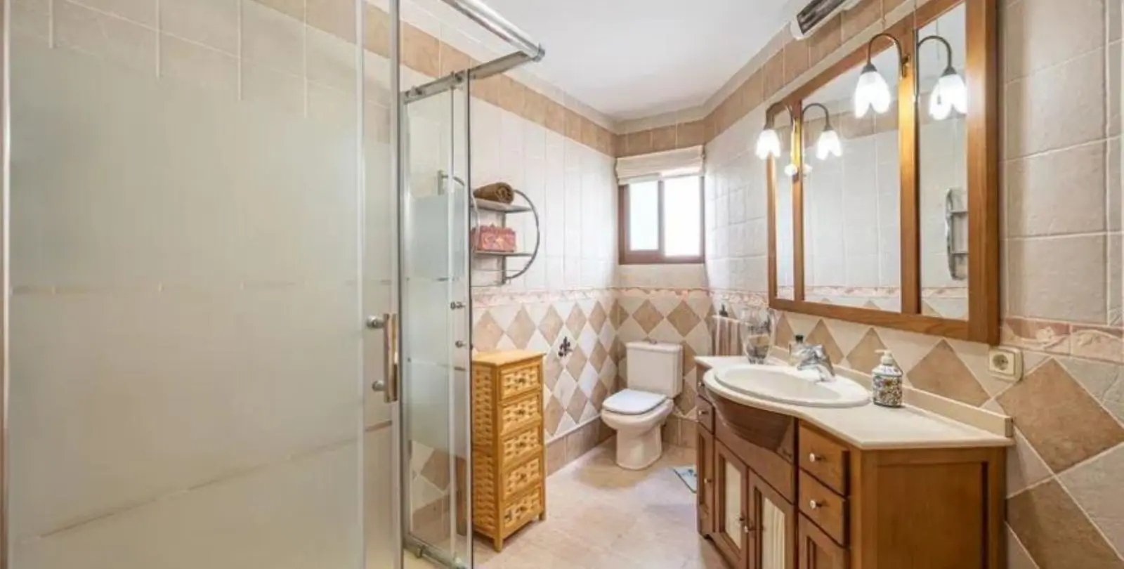 Sale of apartment complex in Manilva 12