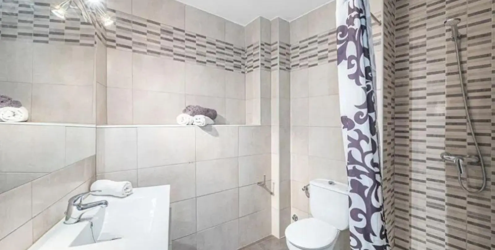 Sale of apartment complex in Manilva 21