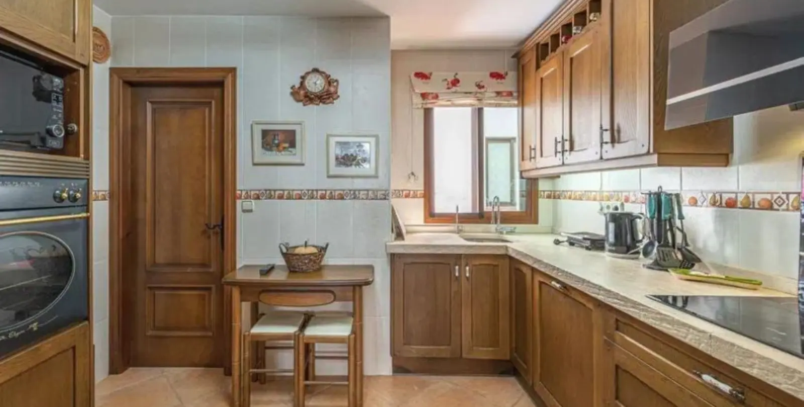 Sale of apartment complex in Manilva 36