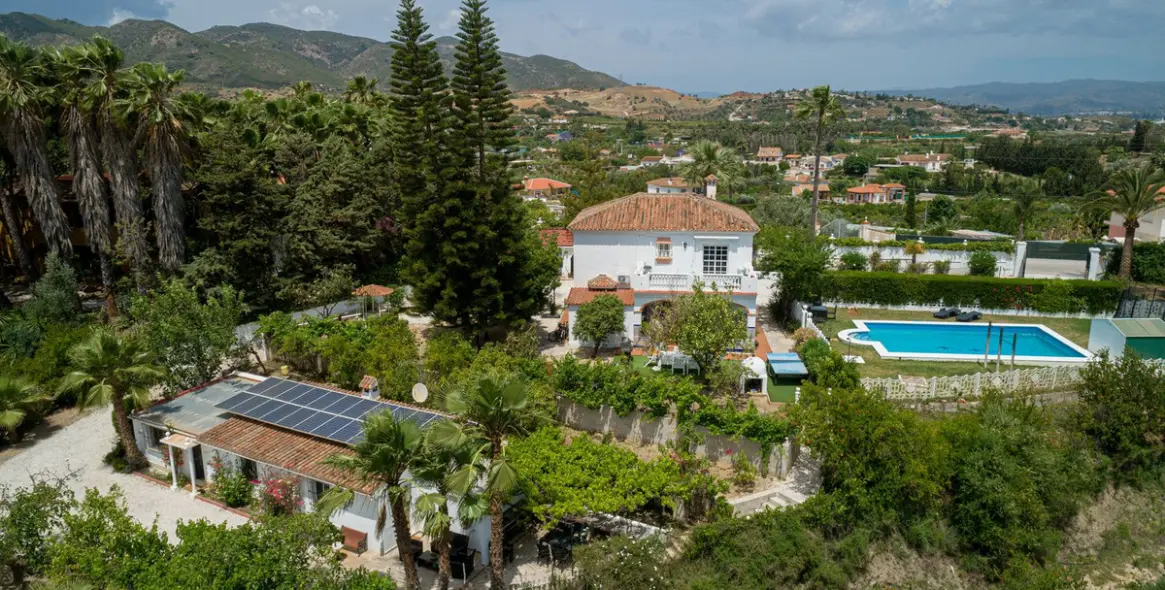 Продажа финки в Alhaurín de la Torre 1