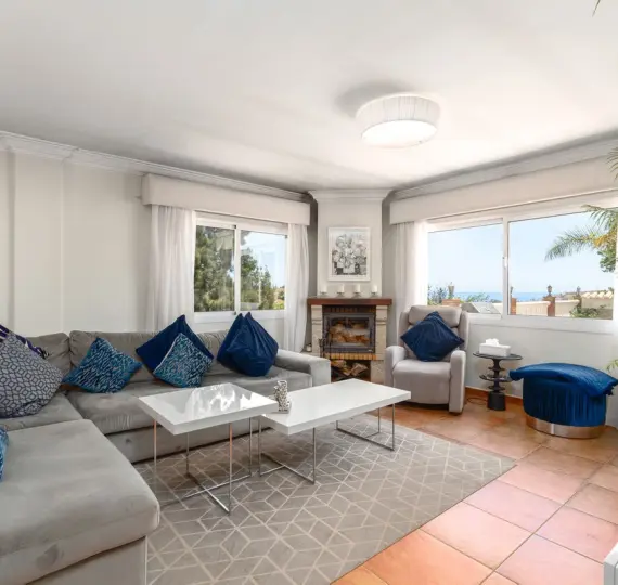 Продажа  отдельно стоящей виллы в La Cala de Mijas