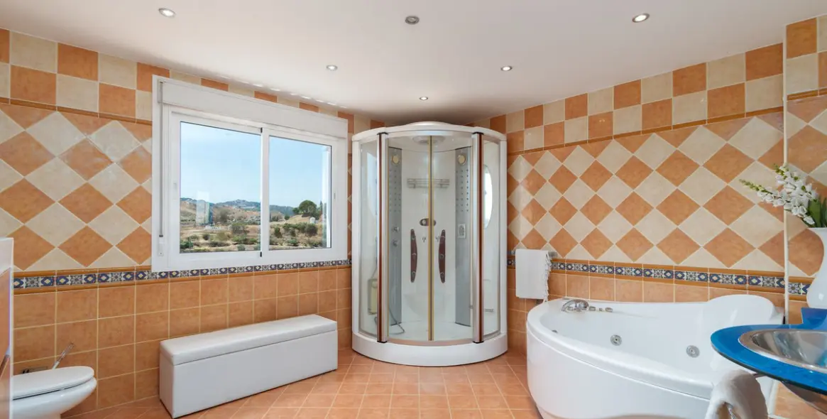 Продажа  отдельно стоящей виллы в La Cala de Mijas 17