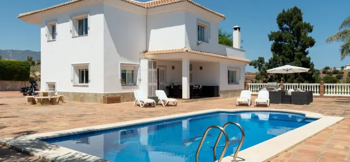 Sale of detached villa in La Cala de Mijas 0