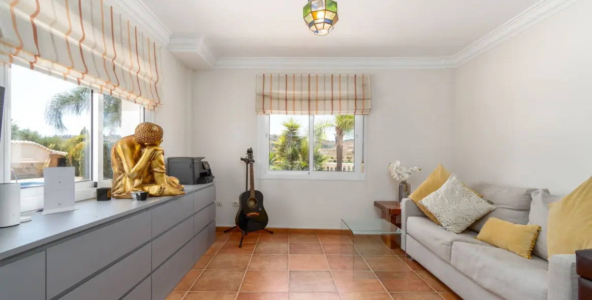 Sale of detached villa in La Cala de Mijas 10