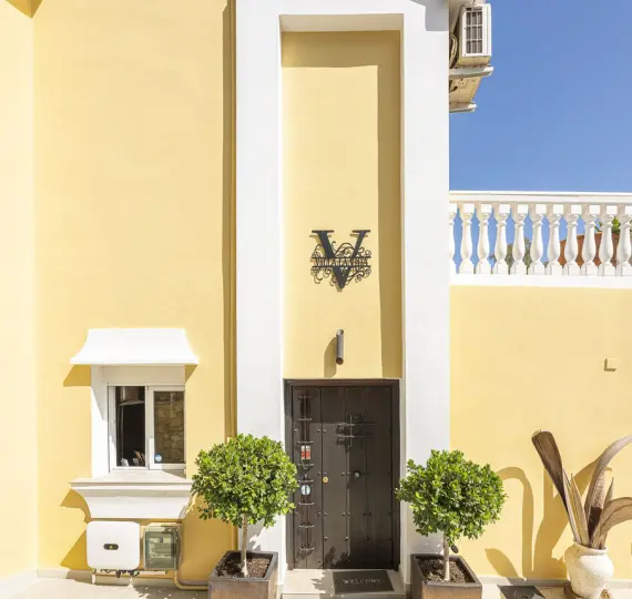 Продажа  отдельно стоящей виллы в Calahonda