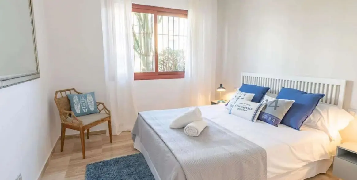 Venta de apartamento en planta baja en San Pedro de Alcántara 6