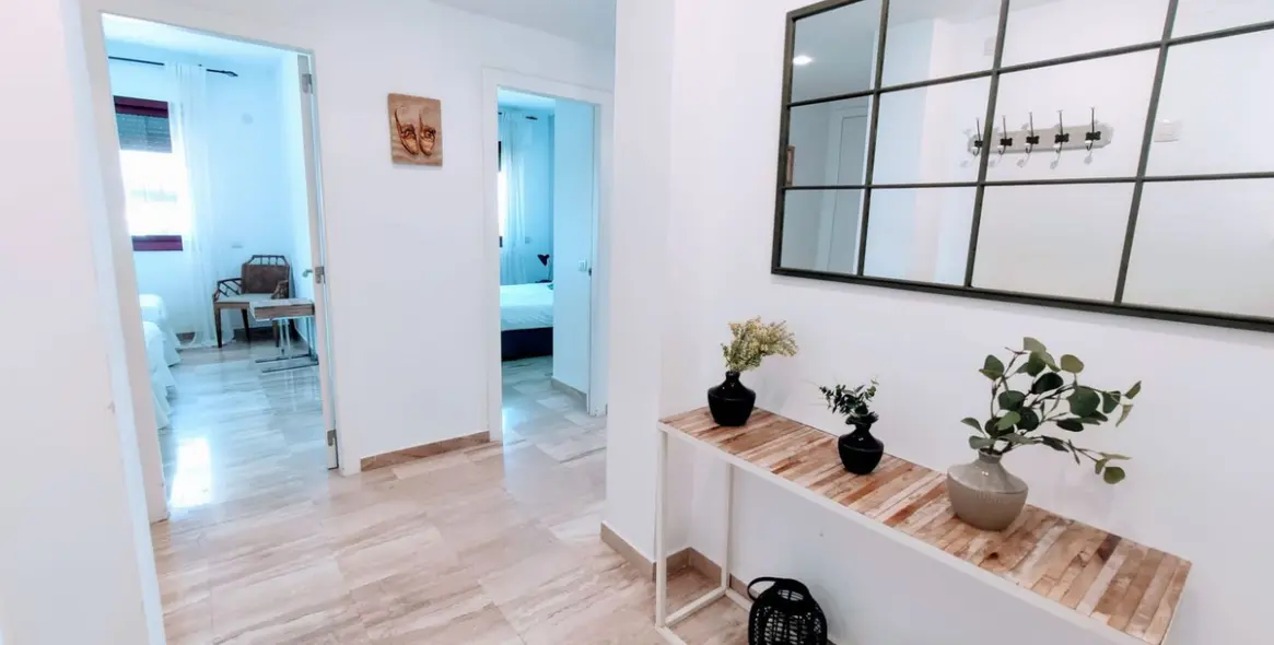 Venta de apartamento en planta baja en San Pedro de Alcántara 15